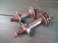 2 Antichi Dadi Ruota Posteriore Atom Vintage Made IN Francia Vecchio Cycle