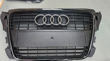 griglia paraurti Audi A3 8P con rifinitura nera + logo originale cromato