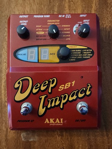 Akai deep impact - /,