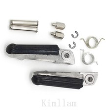 1 paio poggiapiedi anteriori