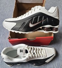 NUOVO Mega Cool Nike Shox R4 -