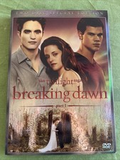 THE TWILIGHT SAGA BREAKING
