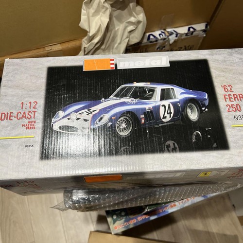 Revell ferrari 250 - gto, 12