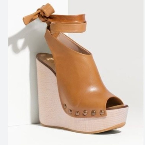 Chloe borchie pelle marrone