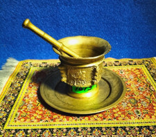 1019- Piccolo Mortaio Con Pestello e piattino In Ottone Vintage