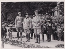 foto militare visita Benito