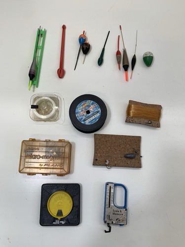 Lotto accessori pesca vintage - accessori,