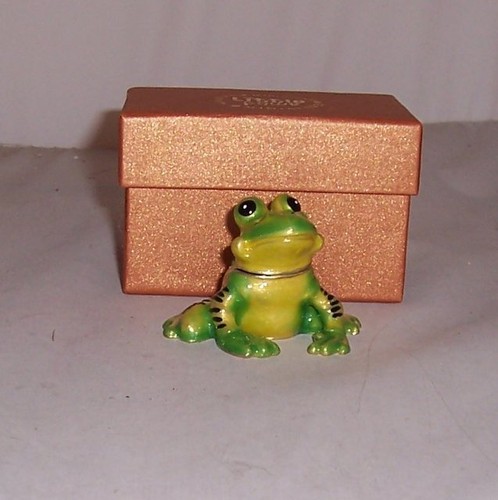 Little paws miniatures - paws,