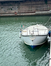 Gozzo In Vetroresina Anaconda