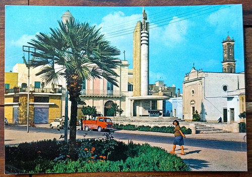 Trepuzzi 1982 monumento - trepuzzi, ai