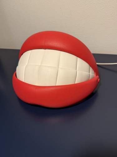 Ikea lampada labbra - labbra, modello