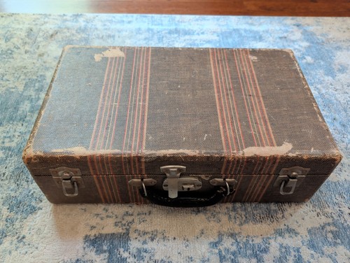 Valigia rigida vintage con