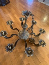 LAMPADARIO IN OTTONE A 8 LUCI