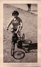 ANNI 50 - BAMBINA SU TRICICLO BICICLETTA VINTAGE 
