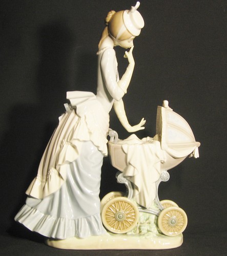 Lladro mom with - lladro****mom, ****