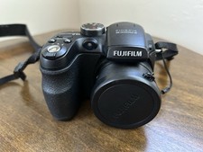 Fujifilm Fine Pix S1000fd And