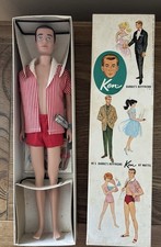 1961 Ken bambola Barbie fidanzato #750 scatola bruna spiaggia costumi da bagno sandali sigillati