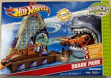 Hot Wheels "Shark Park" Set