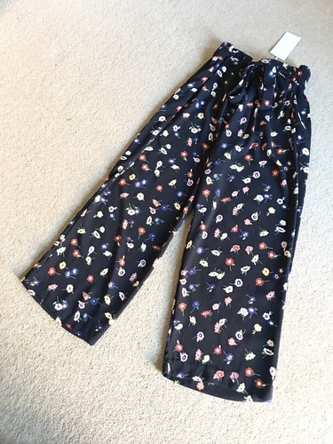 Zara pantaloni cropped - , neri