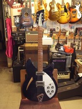 Rickenbacker Model 330