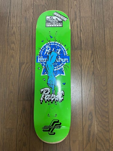 Santa cruz skateboard - cruz,