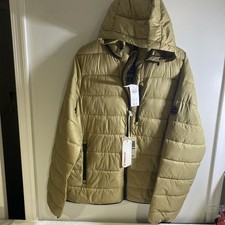 Abercrombie & Fitch, Giacca