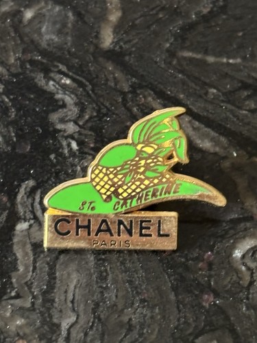 Pins broche chanel - pins,
