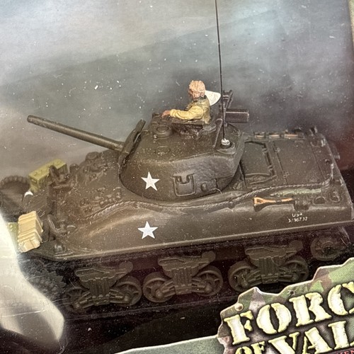 Unimax forces valor m4a1 - valor,