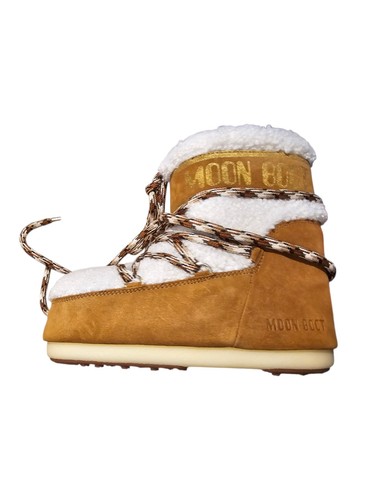 Moon boot whiskey off - &,