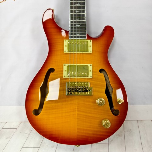 Chitarra elettrica semivuota