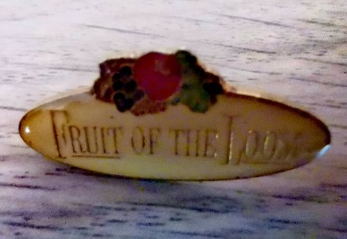 Pin spilla fruit - pin, the