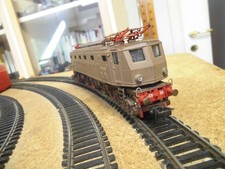 Locomtore E428 seconda serie con luci B/R Rivarossi scala 1/80