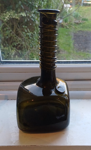 Bottiglia vino liquore - di,