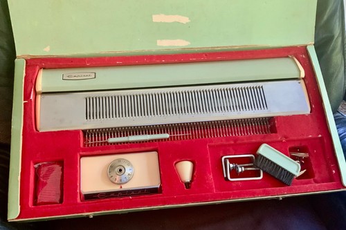 Macchina per maglieria vintage