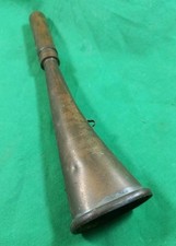 Antico corno nautico da nebbia