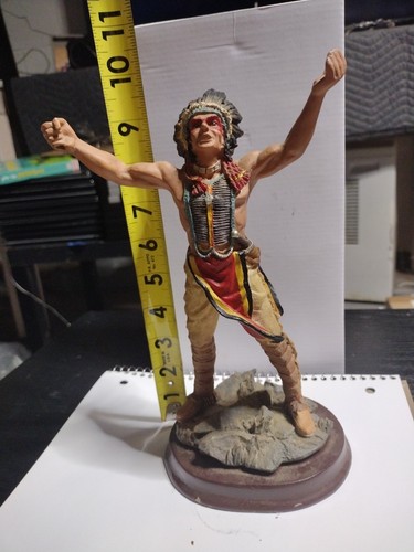 Native america indian - america, statue