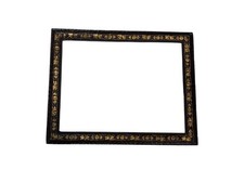 Cornice laccata nera con
