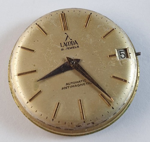 Movimento eta 2377 con - movimento,