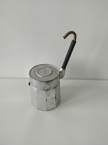 Vecchia caffettiera moka - vecchia,