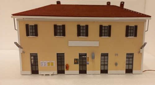 Stazione ferroviaria stile - ferroviaria,