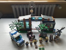 LEGO City Forest Police Station/Stazione Polizia Forestale Set 4440 wMinifigures