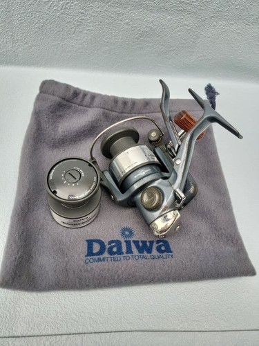 Daiwa 2500lbt emblem - emblem-z, with