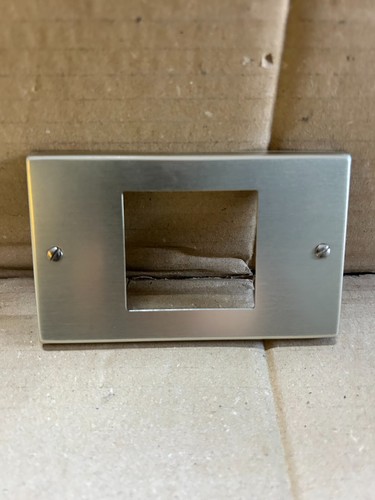 2pz placca schuko - schuko, magic