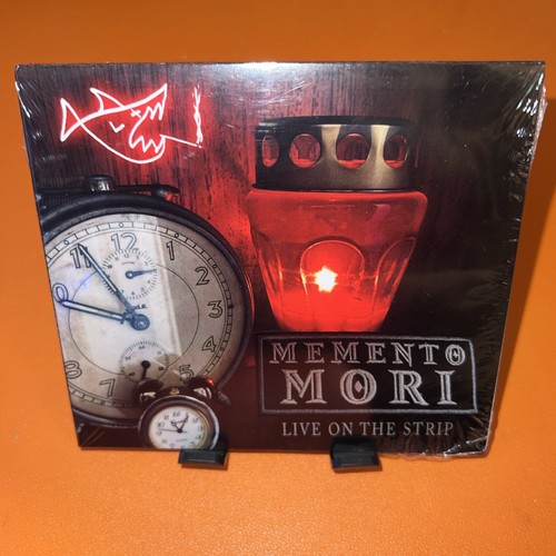 Shark island memento mori - -,