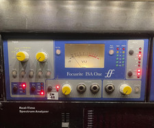 Focusrite Isa One - Mic Preamp + Guitar e Bass DI + digital card adat spdif