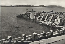 Piombino, Piazza Bovio, sullo