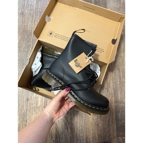 Brand new airwair - new,