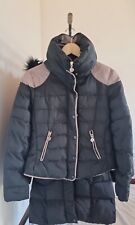 Giacca piumino donna invernale, nera e sabbia , collo alto , zip e bottoni 