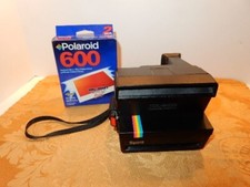 Polaroid Spirit 600 fotocamera terrestre striscia arcobaleno nera e pellicola 600 