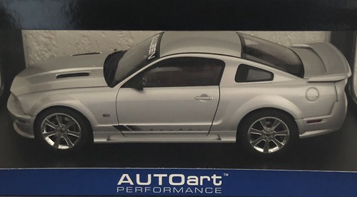Autoart 2007 ford mustang - 2007,
